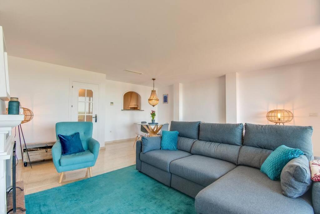 Beachfront Townhouse Estepona Exterior photo