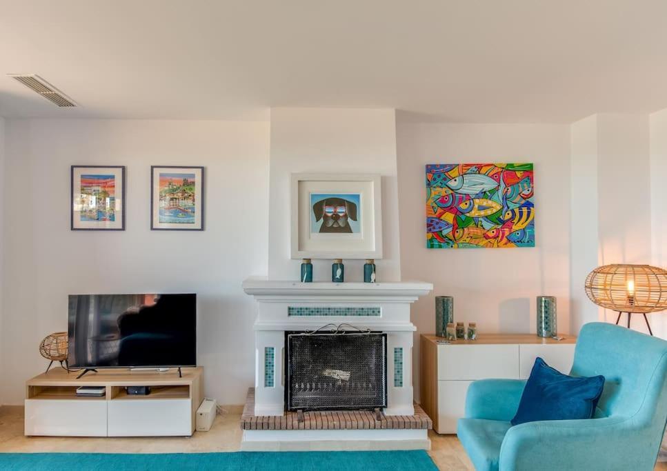 Beachfront Townhouse Estepona Exterior photo