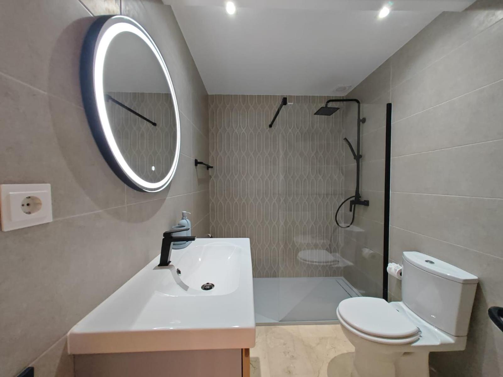 Beachfront Townhouse Estepona Exterior photo